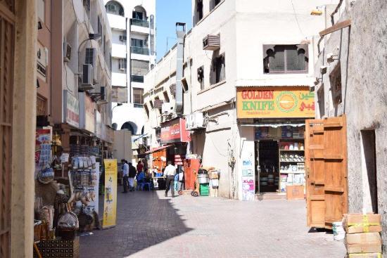 Meena Bazaar -vaatekauppa