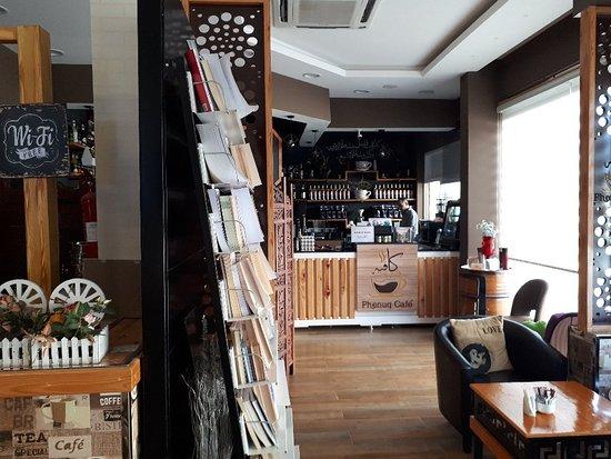 Phenuq Cafe