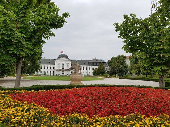 Grassalkovichin palatsi