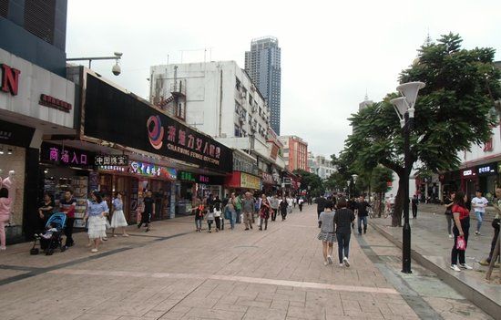 LianHua Lu ShangYeJie