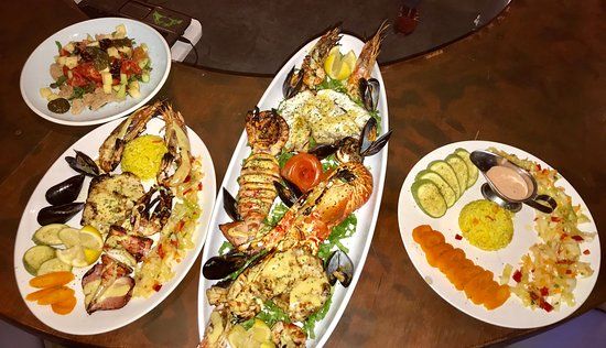 Dolphins Beach Bar and Restaurant