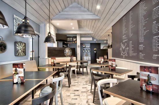 The Avenue Restaurant