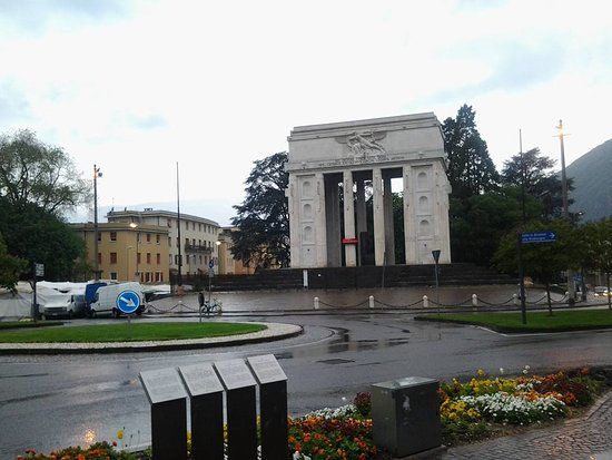 Bolzanon voiton monumentti